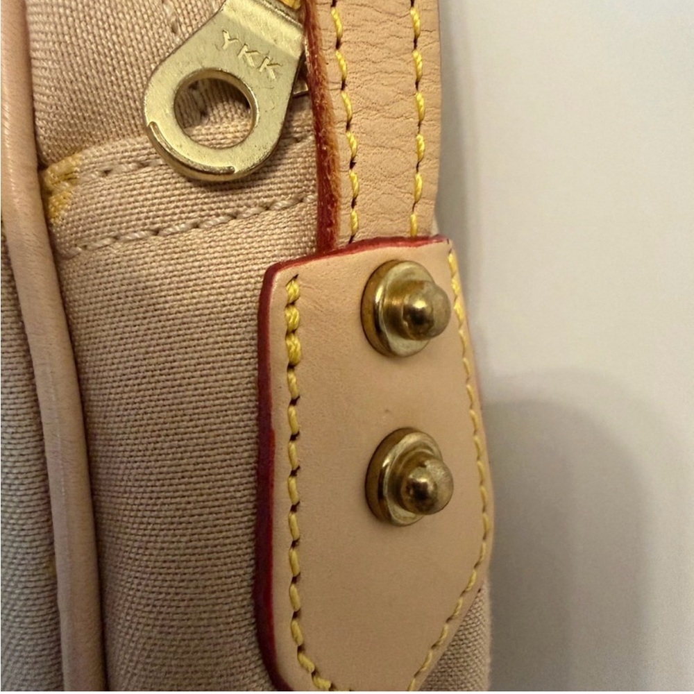Dooney & Bourke Tan Y2K Vintage Crossbody Bag with Yellow Polka Dots - Picture 4 of 7